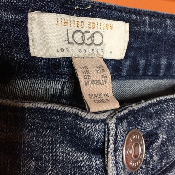 LOGO by Lori Goldstein Limited Edition Velvet Patchwork Jeans Medium Wash 8P - Picture 4 of 12